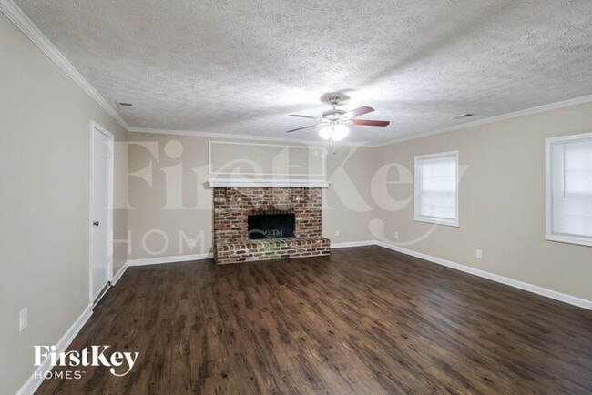 Building Photo - 3201 Bryant Ln