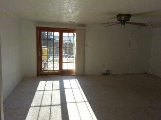 Building Photo - 2099 Lake Grove Ln