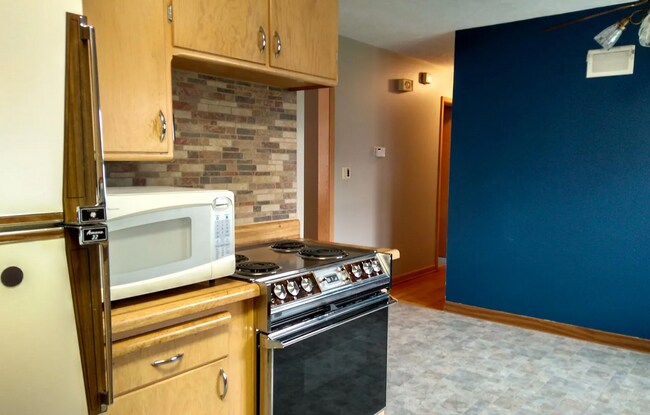 Building Photo - 4221 X St