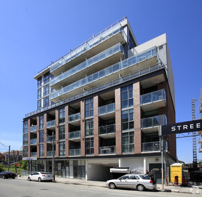 Primary Photo - 2-4 Gladstone Ave