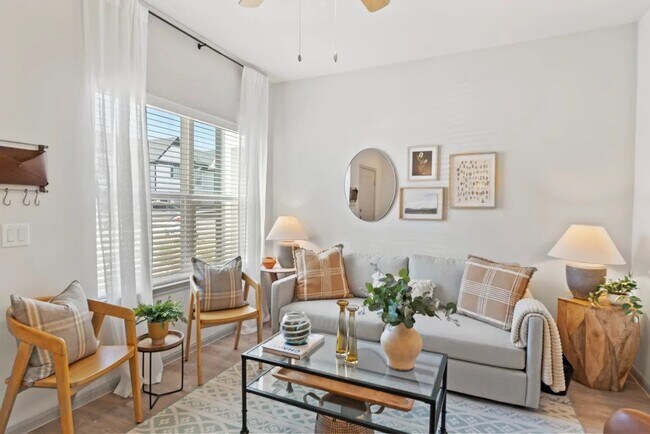 Foto del edificio - Luxe Loft Living: 3BR Apartment with Lofte...