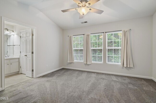 Foto del edificio - 8515 Mt Valley Ln
