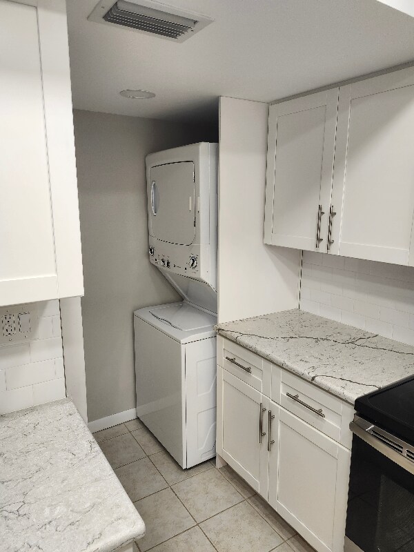 Building Photo - 3645 Boca Ciega Dr