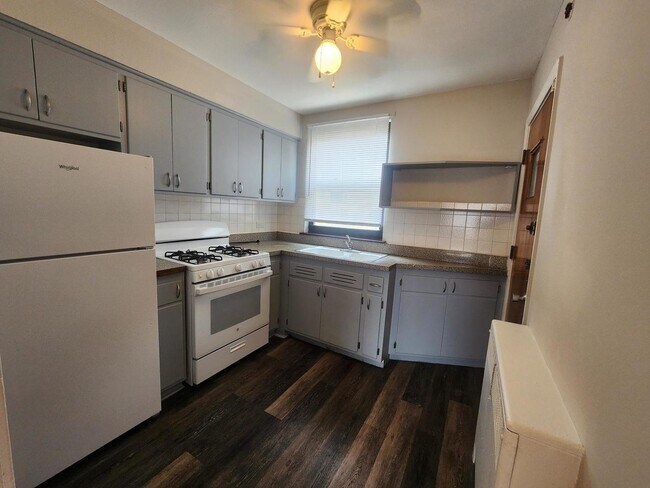 Foto del edificio - 7383 N Winchester Ave