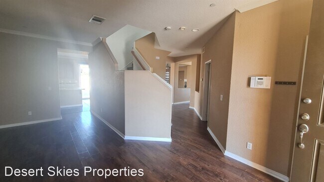 Building Photo - 4 br, 2.5 bath House - 45140 West View Dr