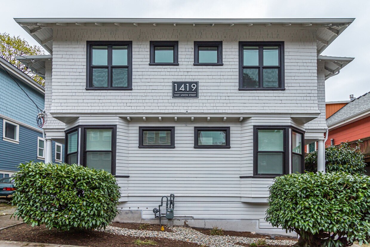 Building Photo - Union Apartments