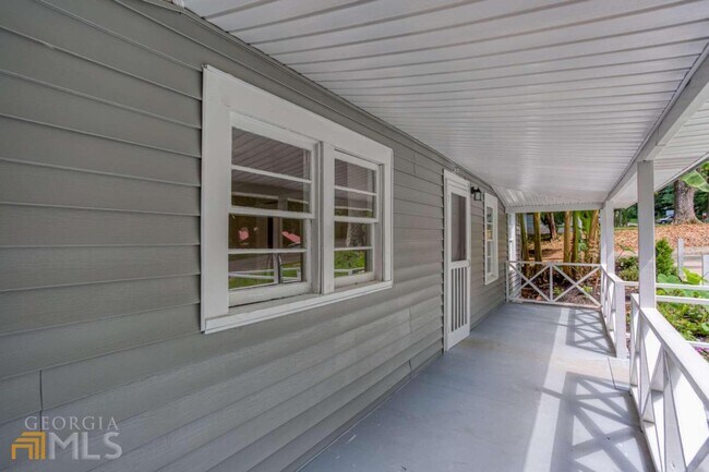 Foto del edificio - 415 Milton Dr