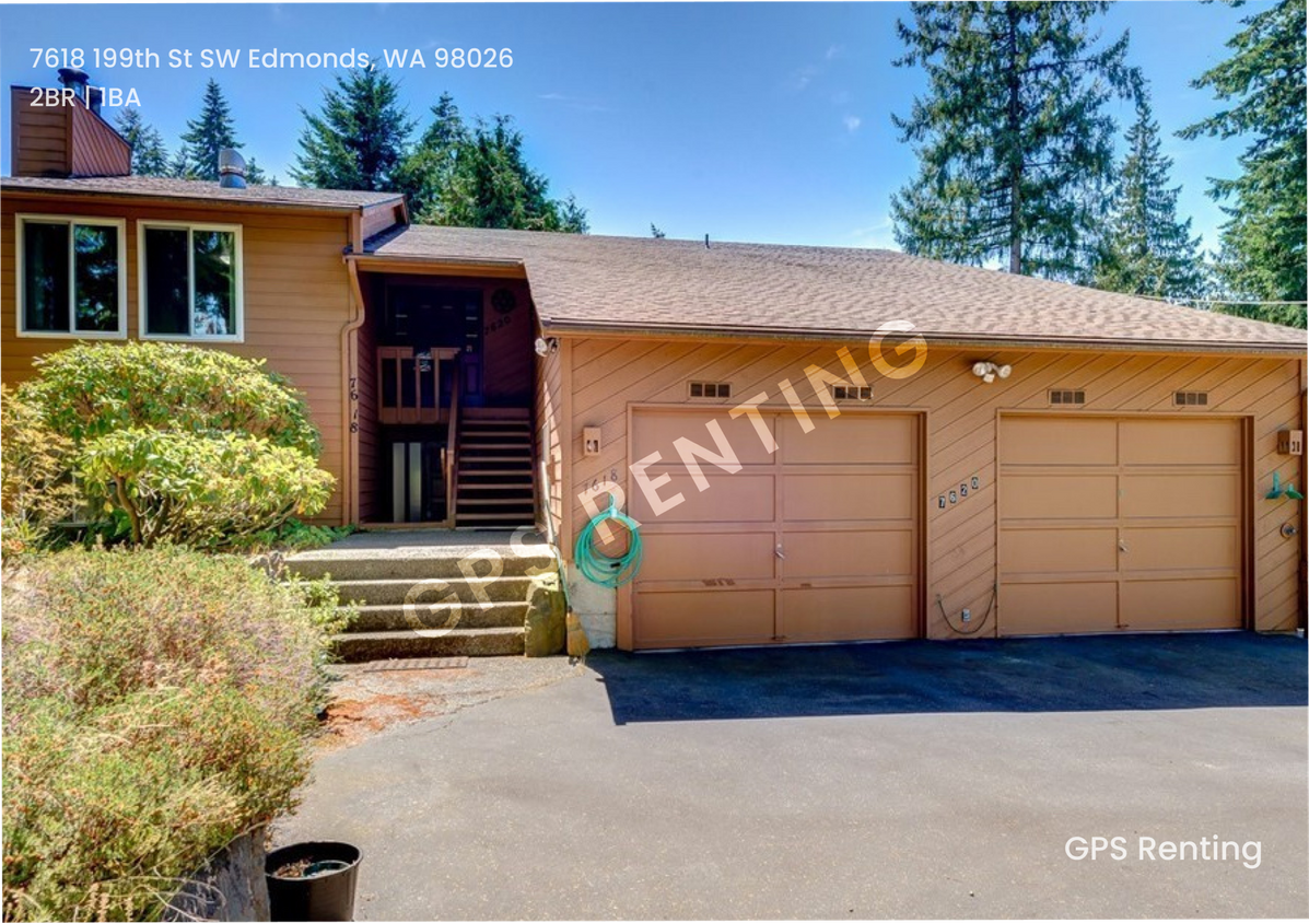 Foto principal - Spacious 2 bedroom with Garage Parking!