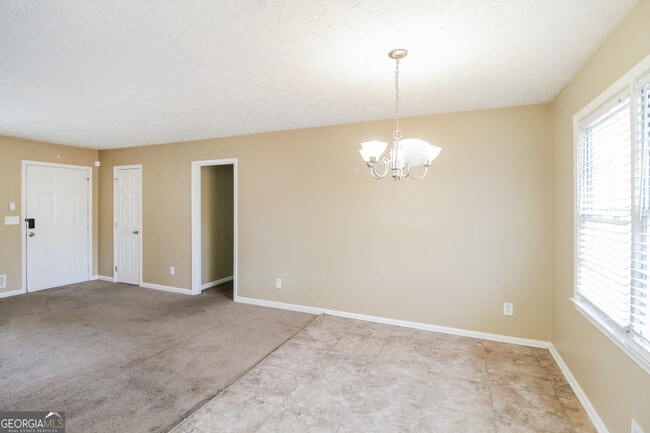 Building Photo - 3338 Mansfield Ln