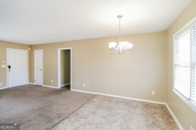 Foto del edificio - 3338 Mansfield Ln