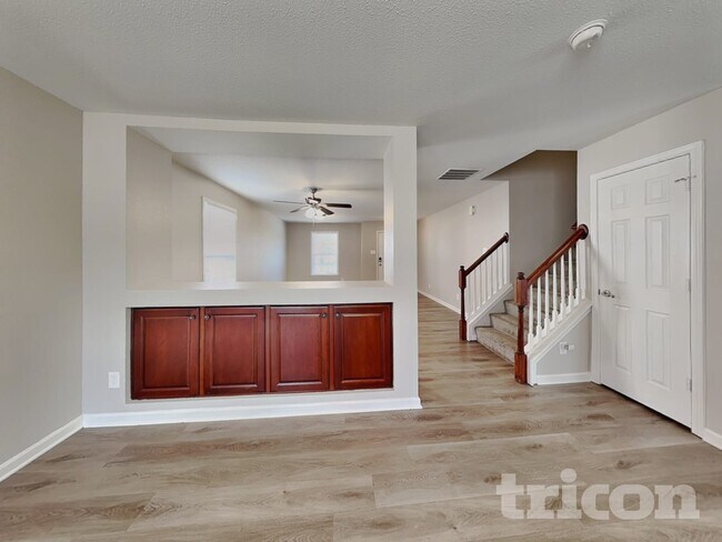 Foto del edificio - 1405 Matthew Allen Cir