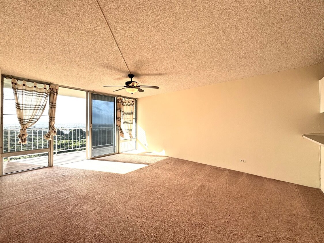 Primary Photo - Spacious 2-Bedroom, 2-Bathroom Condo in Ai...