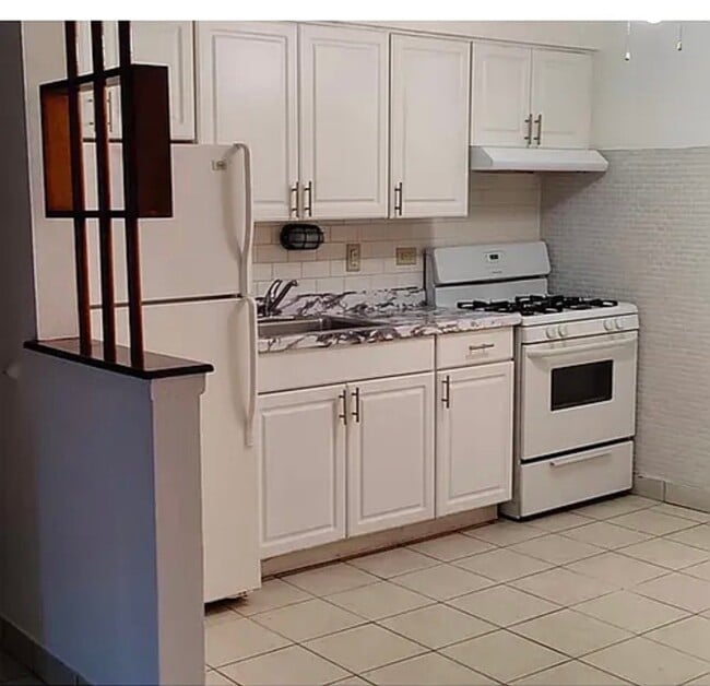 Photo - 10466 Betty Ct Apartment