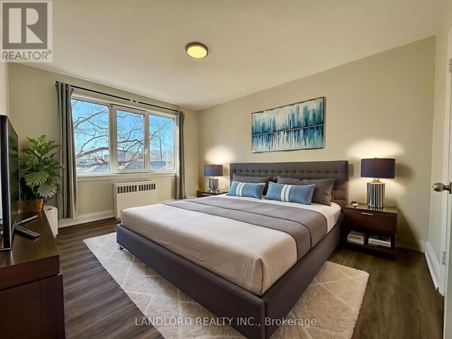 Building Photo - 36 Wood Glen Rd