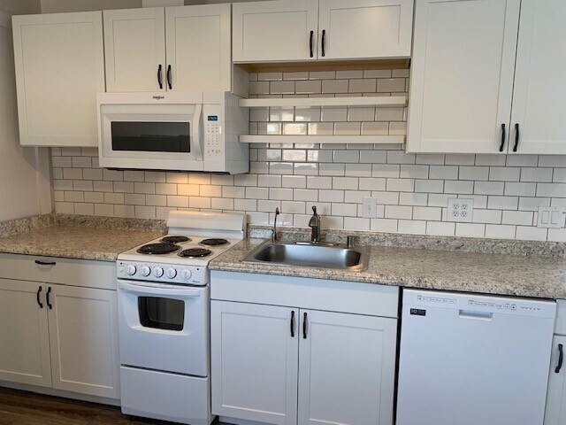 Foto del edificio - Gorgeous Studio ~ Convenient Location in E...