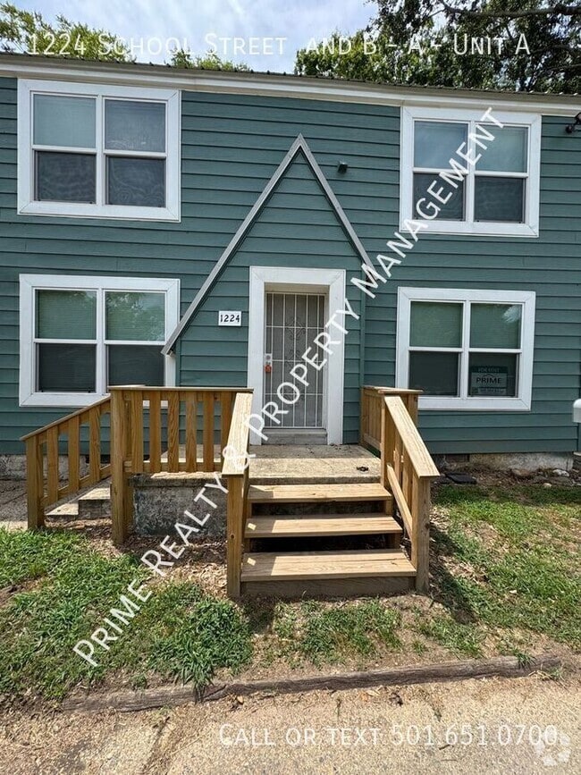 Building Photo - 1224 School St