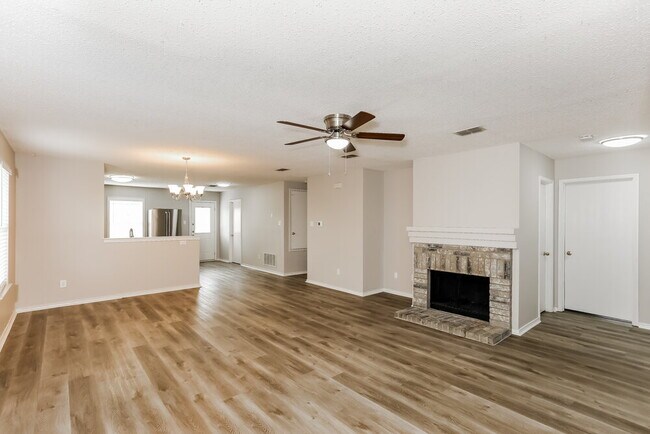 Foto del edificio - 1032 Bannack Dr