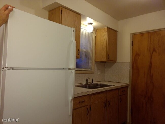 Building Photo - 3 br, 1 bath House - 3920 Bacon Ave