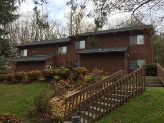 Primary Photo - 103 Village Heights Rd