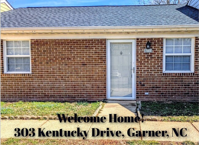 Foto del edificio - Walk in Shower! Single Level, 2 BR, 2 FULL Bath Townhome $1350/mo. Garner, NC !