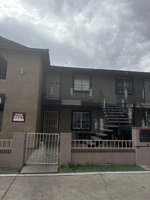 Primary Photo - 4223 Zavala St