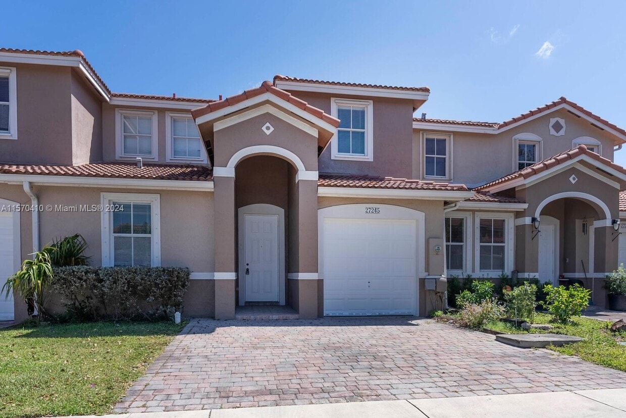 Foto principal - 27245 SW 138th Ct