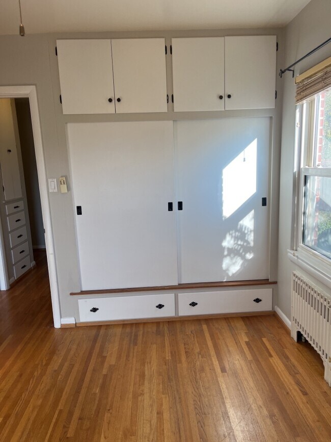 Foto del edificio - 2520 Deming Blvd