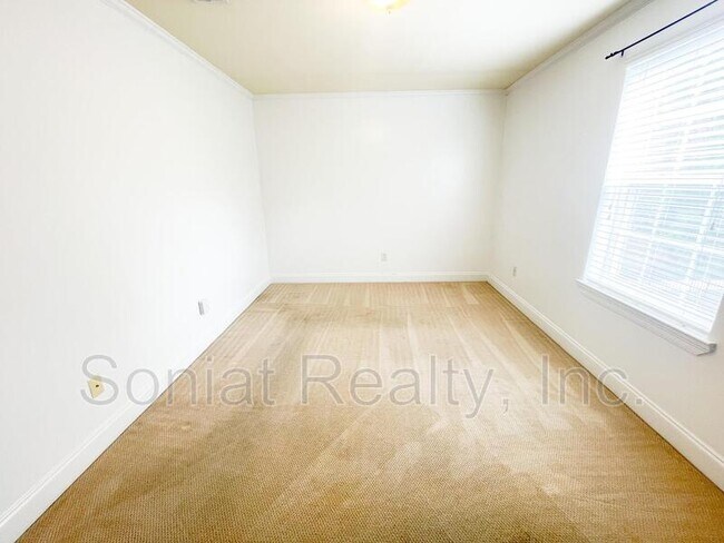 Foto del edificio - 4837 Wabash St