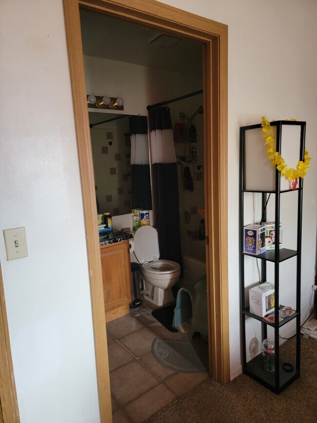 Foto del edificio - 519 Shady Crest Cir