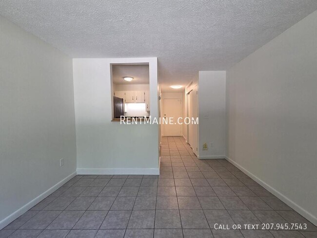 Foto del edificio - 10 Tall Pines Dr