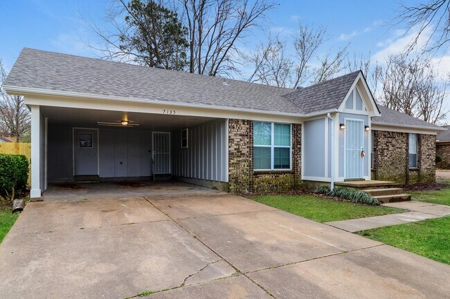 Foto del edificio - 7135 Hillshire Dr