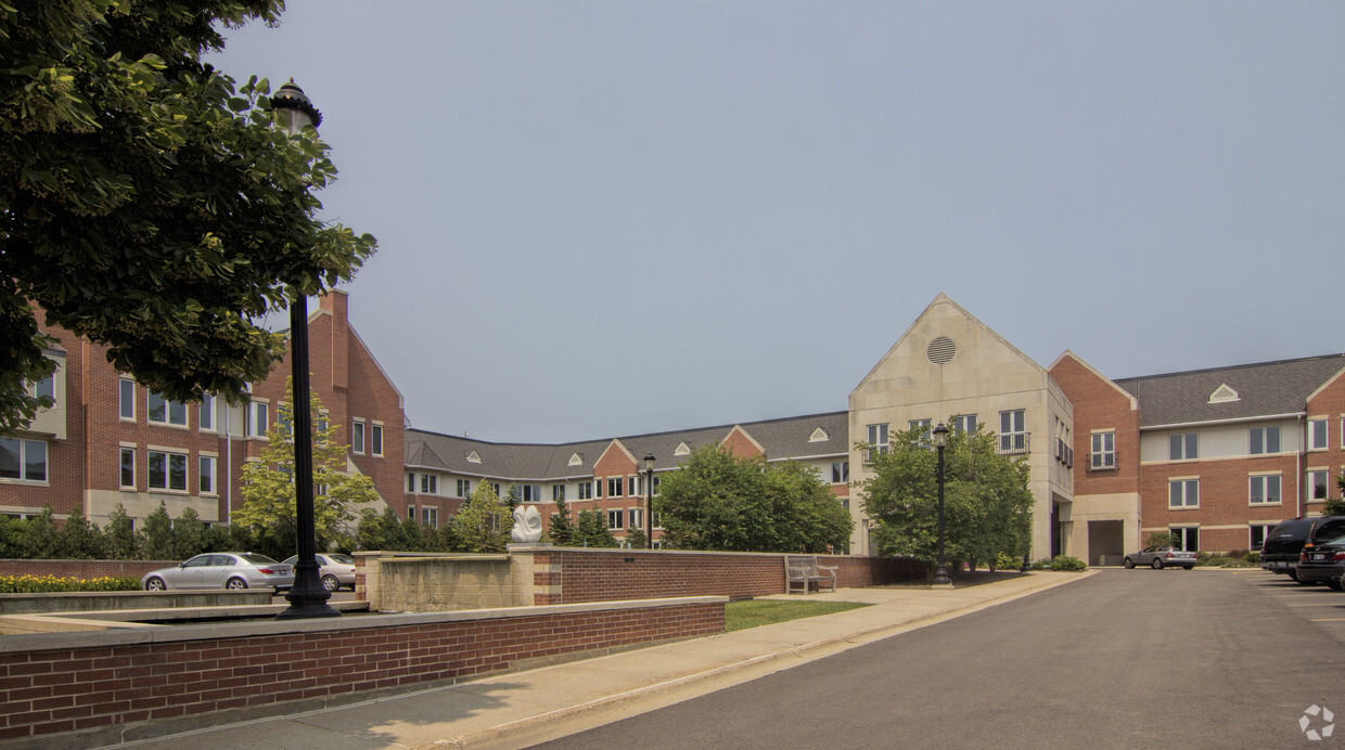 Building Photo - Lake Forest Place Senior Apartments