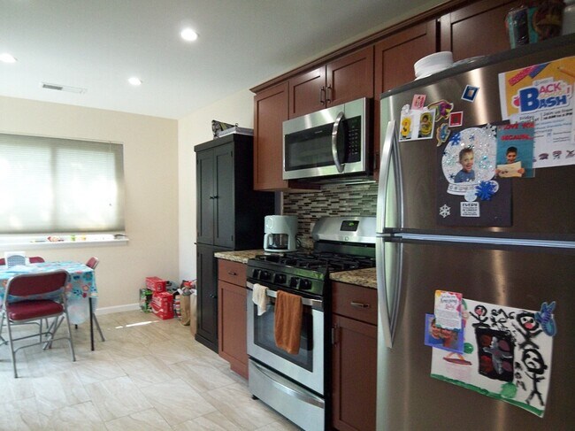Foto del edificio - 288 Pembridge Ln