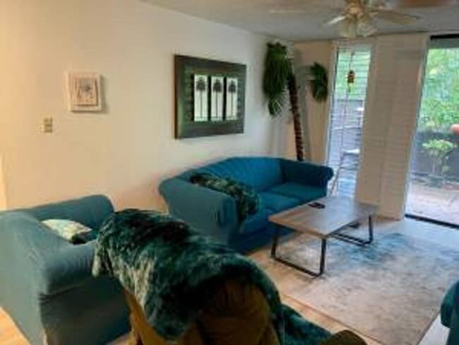 Building Photo - 6 MONTHS SHORT TERM RENTAL FURNISHED CONDO AVAILABLE