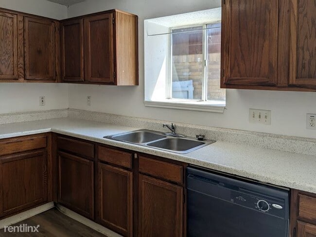 Building Photo - 3 br, 2 bath House - 11418 Potter Valley D...