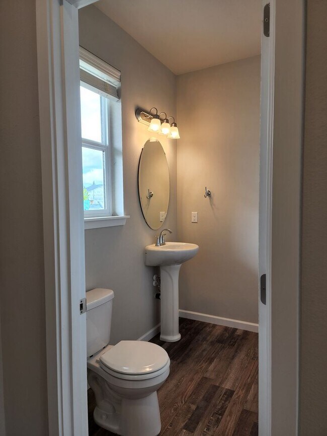 Building Photo - Yelm Creek Estates, New Construction 4 Bedroom, 2.5 Bathroom Home!  Back on the Market & Ready NOW!