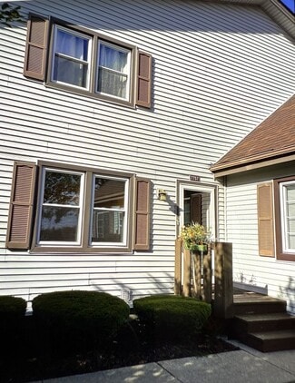 Building Photo - 7757 W Briar Ct