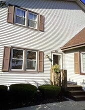 Building Photo - 7757 W Briar Ct