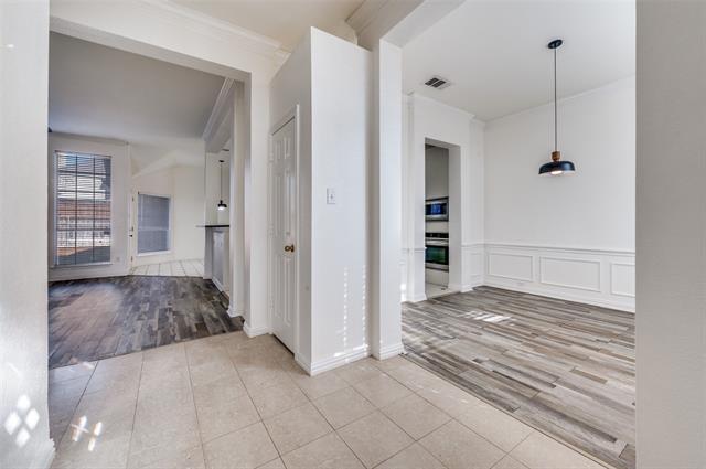 Building Photo - 9611 Cliffside Dr