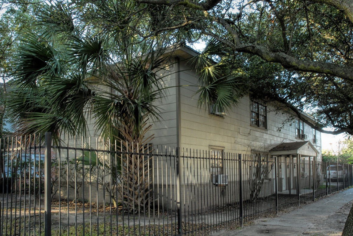 Primary Photo - Starfire House Apartments