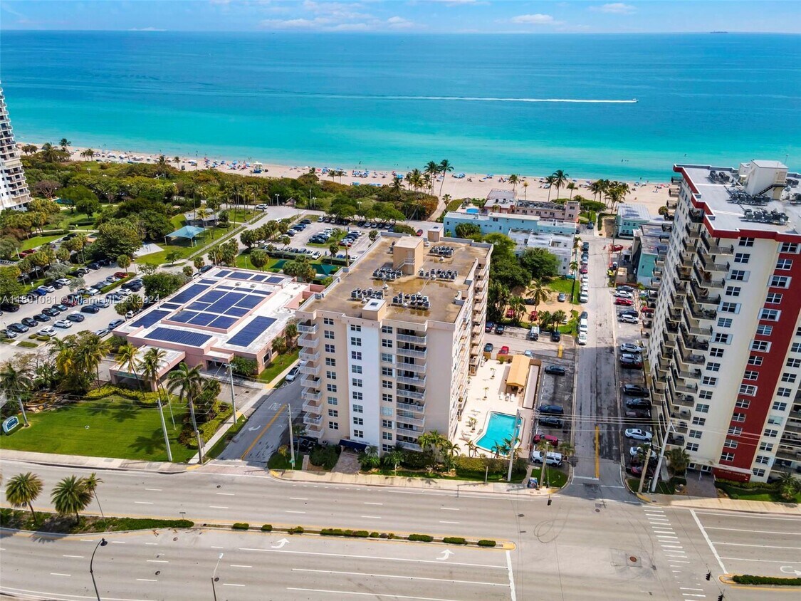 Primary Photo - 1401 S Ocean Dr