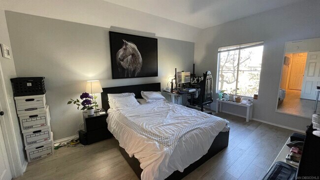 Building Photo - 580 Camino De La Reina