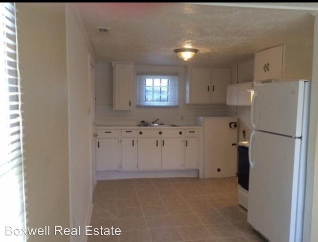 Building Photo - 2 br, 2 bath House - 4474 Cumberland  Apt c