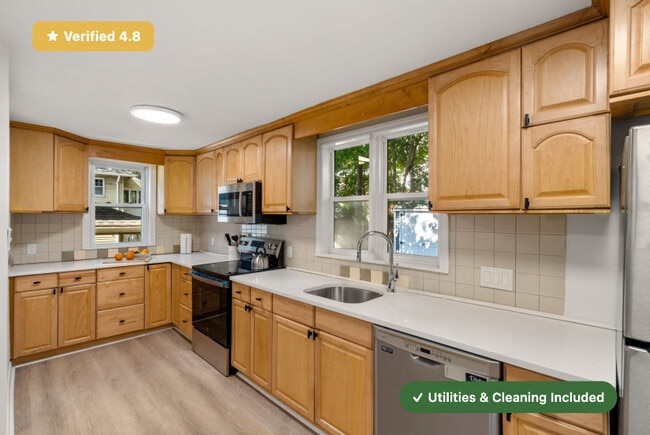 Building Photo - RoostUp Furnished Private Bedroom with Private Ensuite Bath in Jamaica Plain