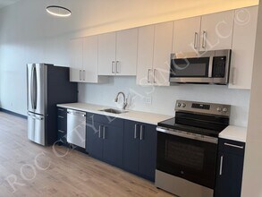 Building Photo - 151 St Paul St