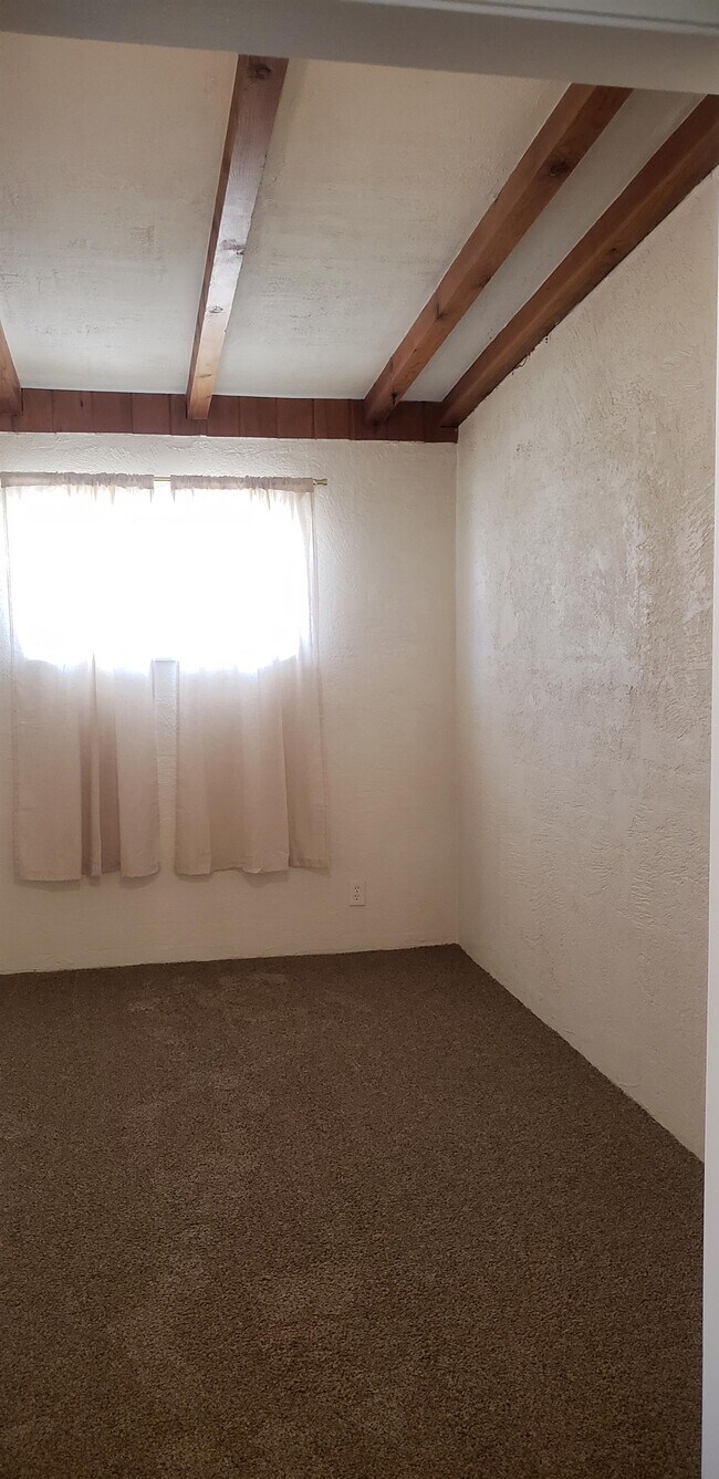 Foto del edificio - 6936 Grand Ave