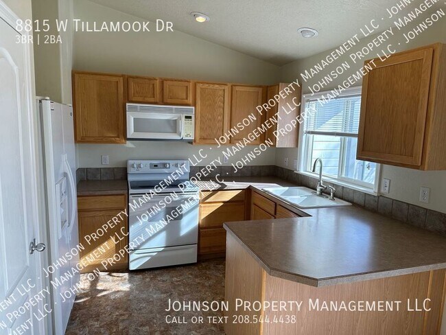 Foto del edificio - 8815 W Tillamook Dr