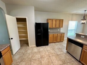 Building Photo - 1039 N Teal Estates Cir