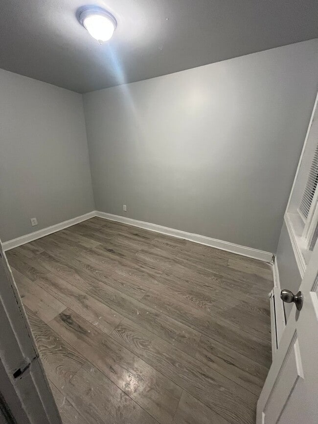 Foto del edificio - Remodeled Home - Feltonville