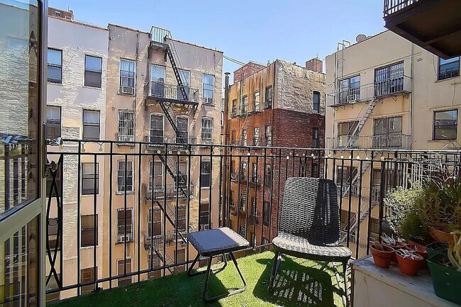 Foto del edificio - 89 Clinton St